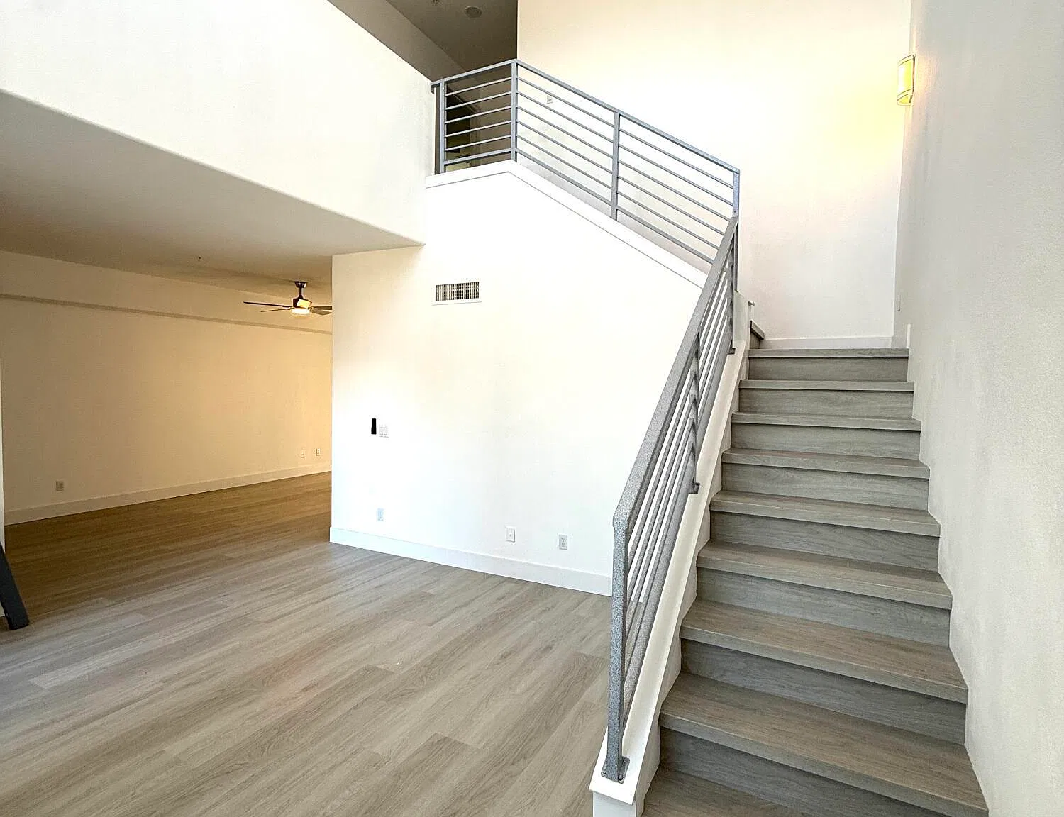 3 bed, 2.5 bath, 1700 sqft, $2,350 — Photo 2