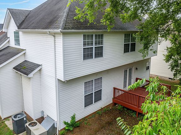 4th image of 2503 Oak Hill Dr