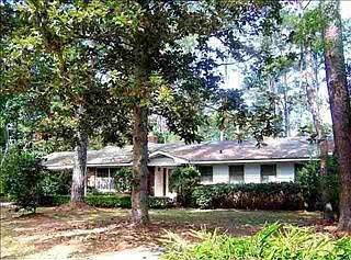 5th image of 1204 Walton Dr