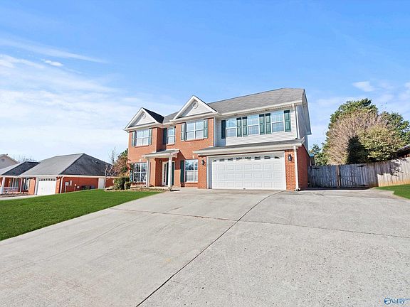 5th image of 314 Greenstone Dr