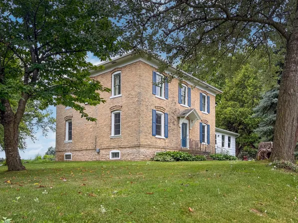 W2457 Lomira DRIVE, Brownsville, WI 53006