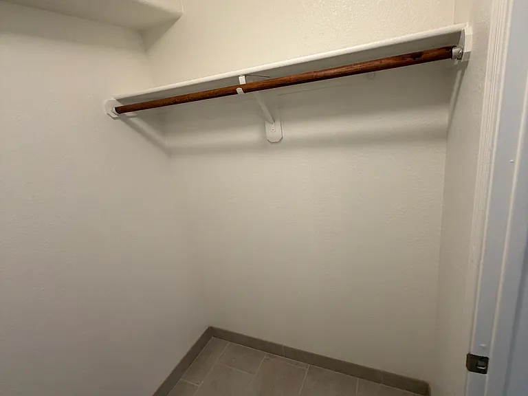 2534 S Perillo Dr — Photo 39