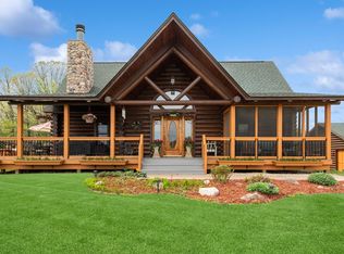 9589 Baker Ct, Inver Grove Heights, MN 55077