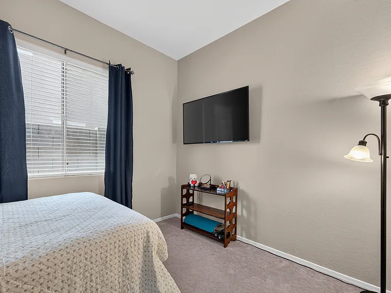 16864 W Hammond St — Photo 25