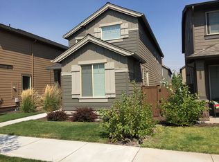 20784 NE Smoke Stack Ln, Bend, OR 97701