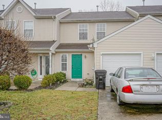 16 Highmeadows Dr, Sicklerville, NJ 08081