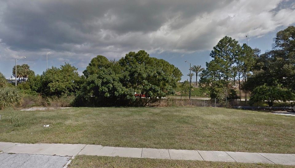 1st image of 611 21st St N