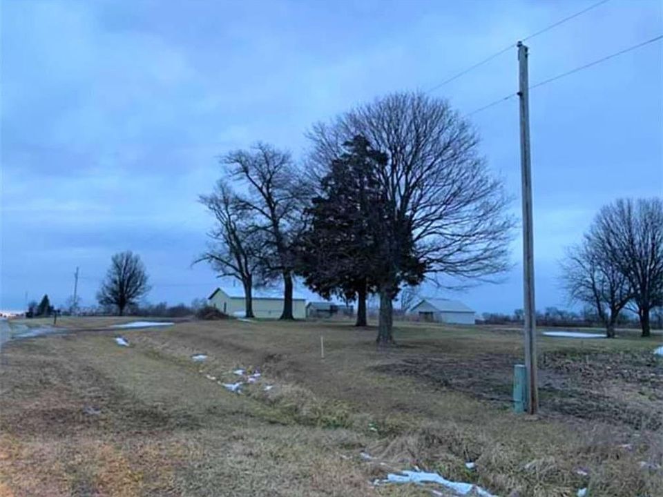 2nd image of 2531 County Road 950e