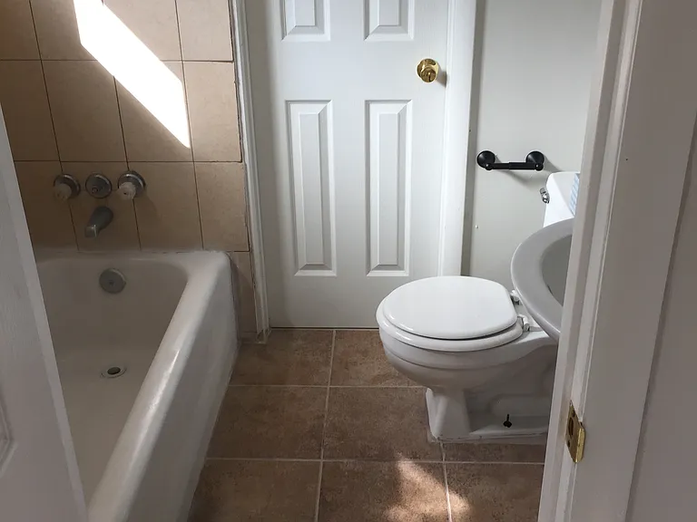 4021 Polk Ave #2 — Photo 7