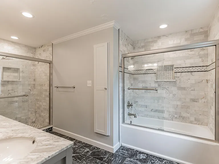 9911 Barnsbury Ct — Photo 16