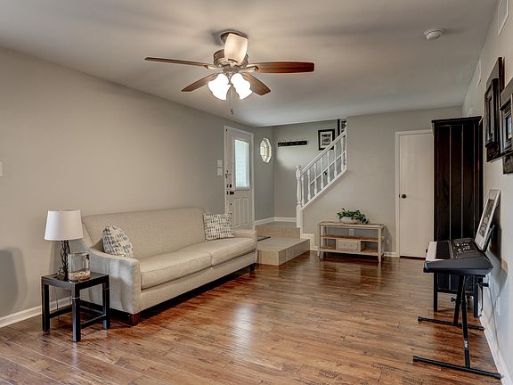 4th image of 200 Lodge Dr APT 512