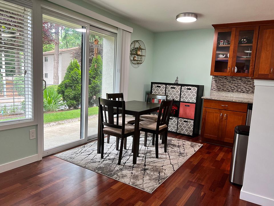 Dining are - View from Living room