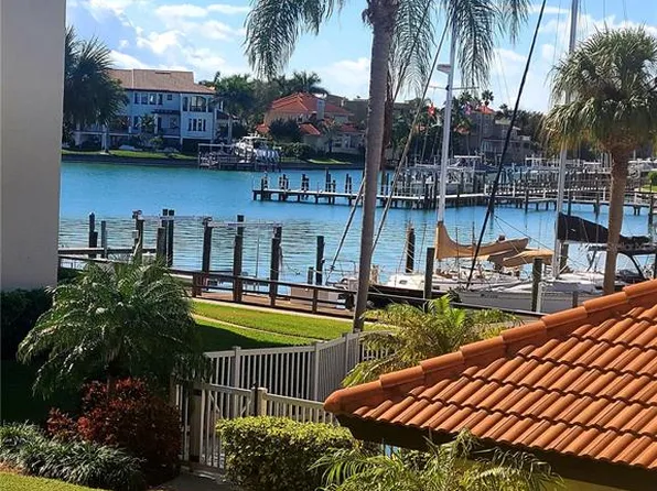 106 1st St E APT 105, Tierra Verde, FL 33715