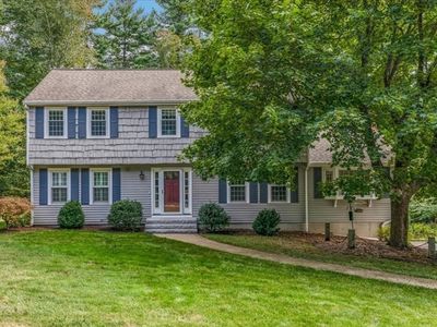 9 Lakewood Dr, Medfield, MA, 02052