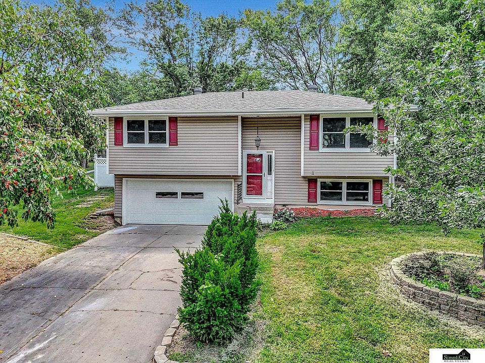 1st image of 4211 Briarpark Dr