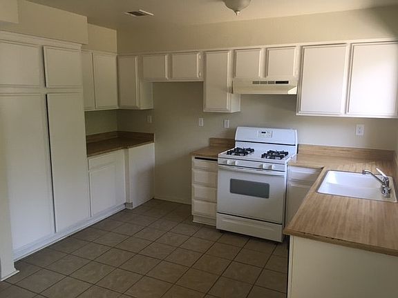 4th image of 4957 Vail Ln