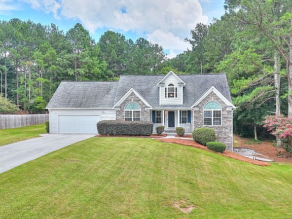 2nd image of 1106 Caroline Ct