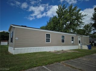 125 Cedar Brook Dr, Elyria, OH 44035