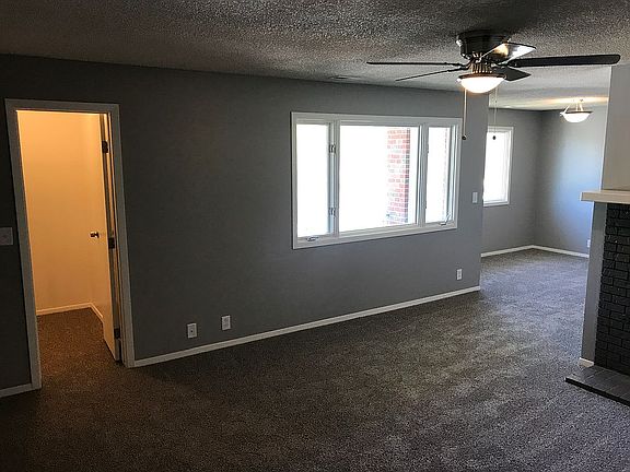 4th image of 5527 S 31st St APT 9