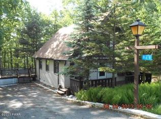 111 Stonehenge Rd, Milford, PA 18337