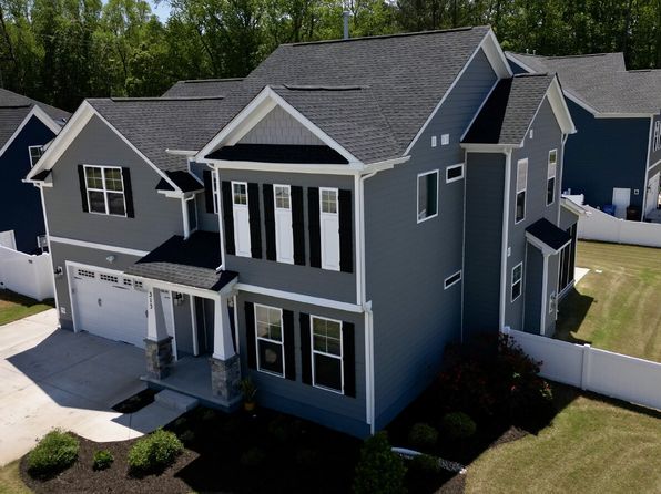 313 Cairns Rd