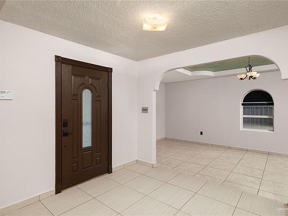 3rd image of 2924 Trey Dr