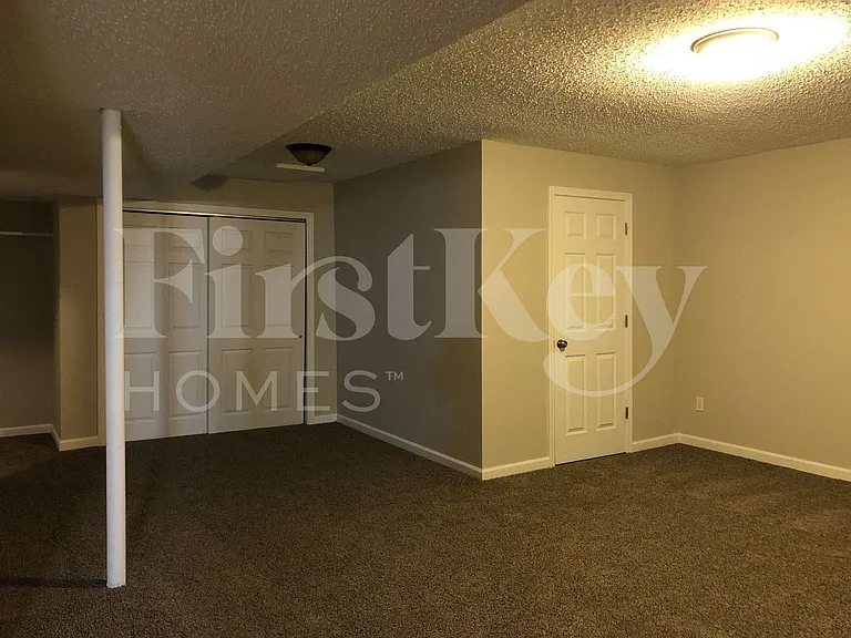1503 Jordan Lee Ct — Photo 27