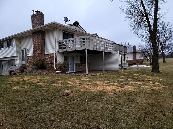 2nd image of 809 145th St E