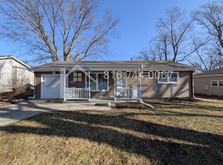 709 SE Green St, Lees Summit, MO 64063