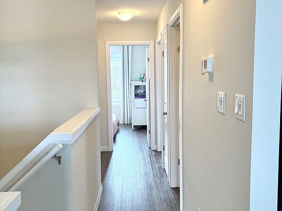 5th image of 24 Morrison Rd #A13