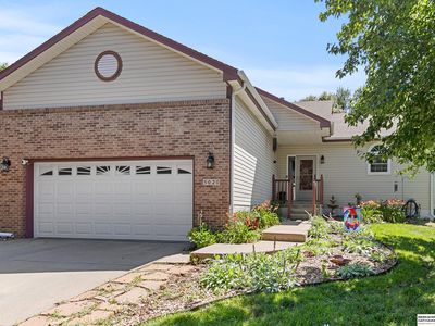 5020 Valley Forge Rd, Lincoln, NE, 68521