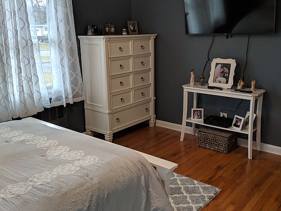 4th image of 5 Columbus Ave