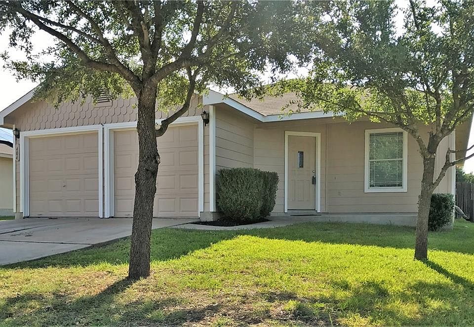 1st image of 404 Quail Hollow Dr