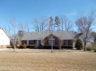 418 Woodfield Dr, Nashville, NC 27856