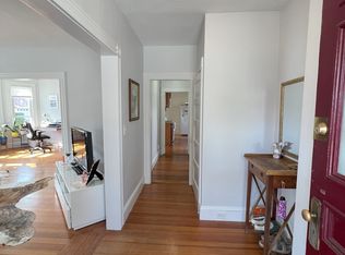 39 Bedlow Ave #1, Newport, RI 02840