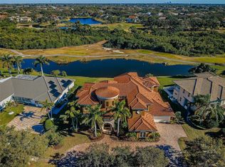 9209 Silverthorn Rd, Seminole, FL 33777