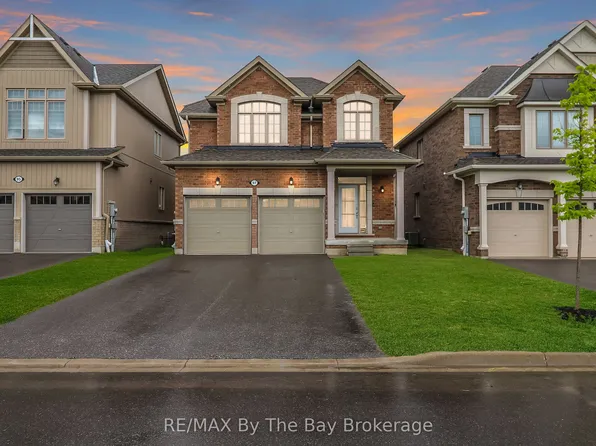 97 Tracey Ln, Collingwood, ON L9Y 3Z6