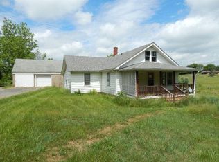 138 Hebron Rd, Galax, VA 24333