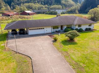 204 Wakefield Rd, Eddyville, OR 97343