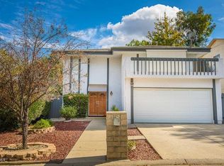 140 Beech Rd, Thousand Oaks, CA 91320