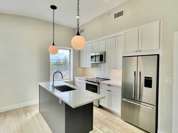47 Main St #3D