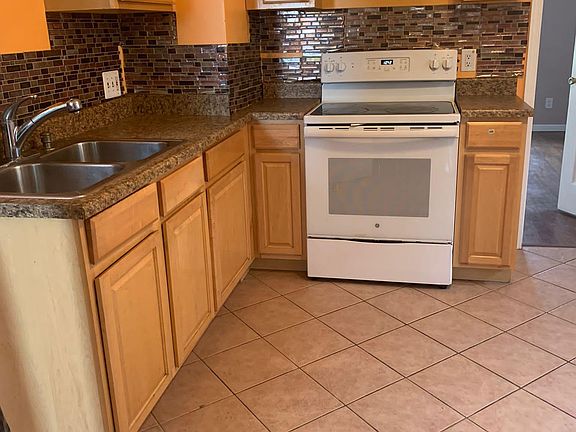 3rd image of 9465 Mitchell St #B