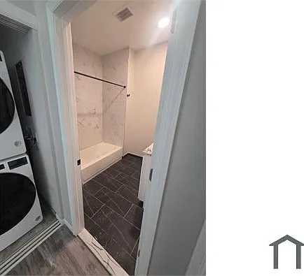 3016 E Thompson St — Photo 8