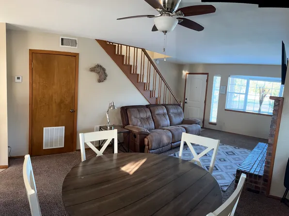 900 E Peachtree Ter, Mustang, OK 73064
