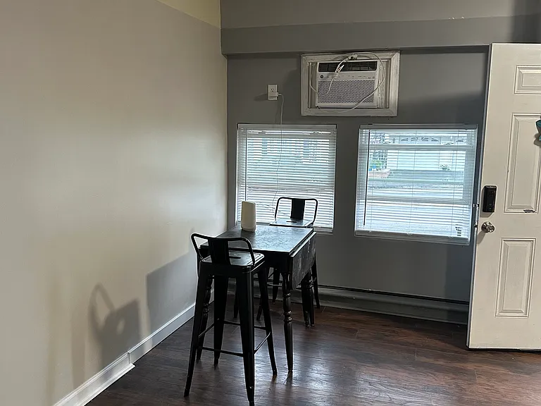 32 N Lehigh Ave #2 — Photo 6