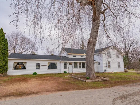 9209 N County Road H, Edgerton, WI 53534