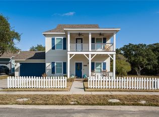 114 Boardwalk Ave, Rockport, TX 78382