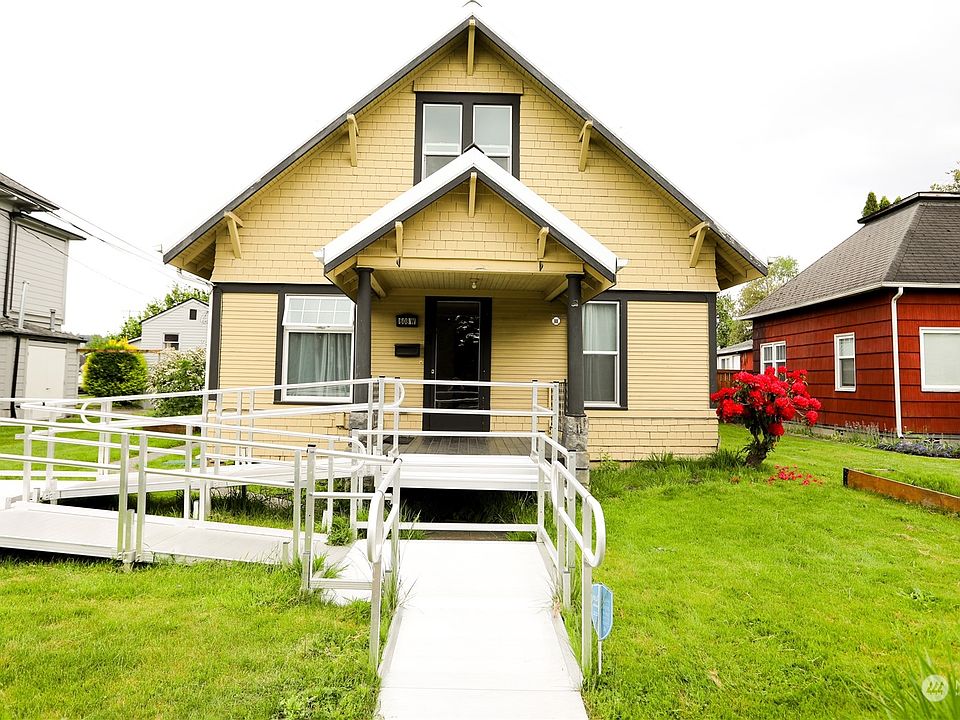 1st image of 608 W Pioneer