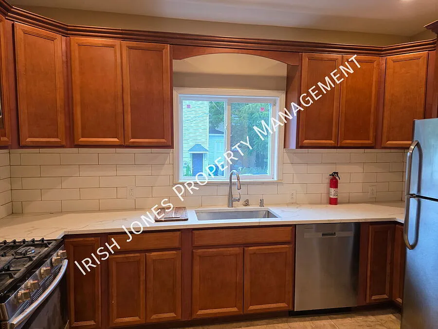 2 bed, 1226 sqft, $1,450 — Photo 3