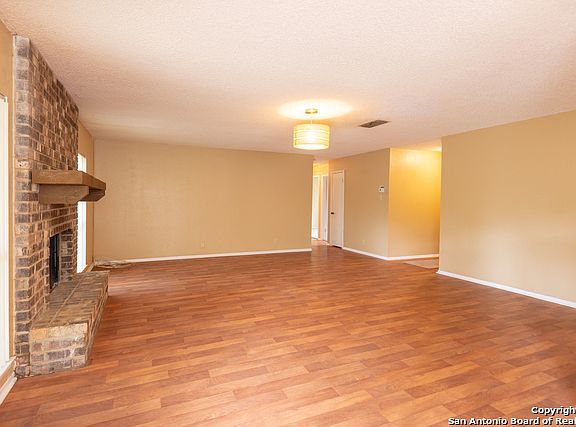 2nd image of 5018 Gordon Cooper Dr